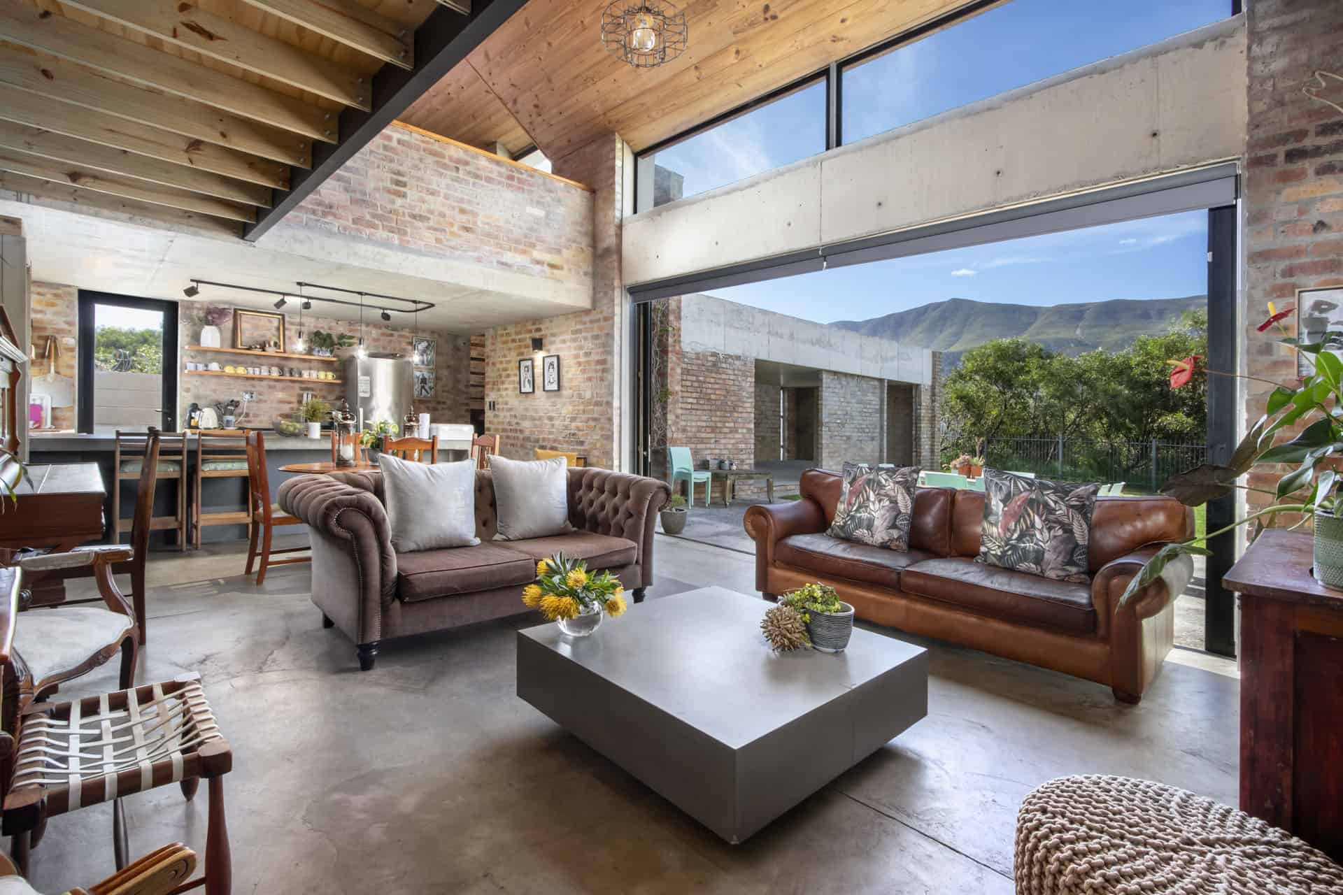 Branderdraai bespoke coastal home designed by FVDM Architects near Hermanus.
