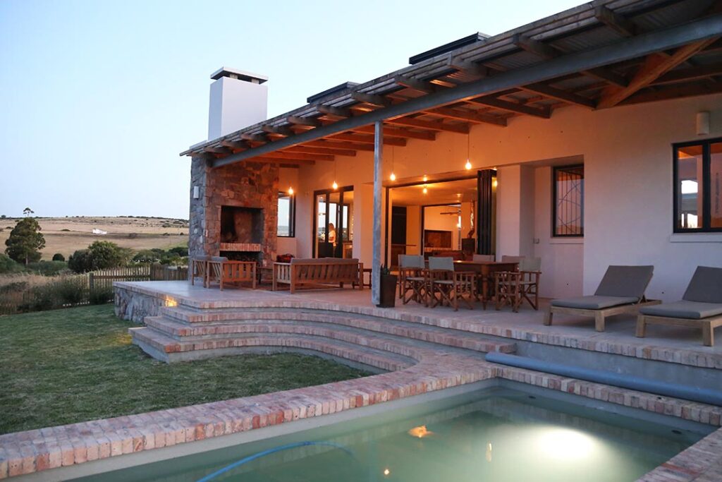 Stanhaven residential home designed by FVDM Architects in the Hermanus area.